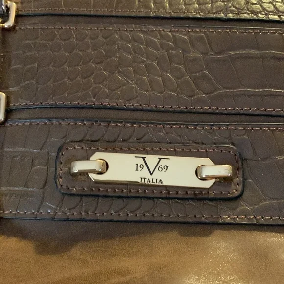 19V69 ITALIA — Alessandro Versace — Abbigliamento Sportivo SRL